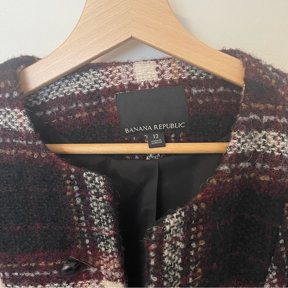 Banana Republic Black/Maroon/White Cropped Plaid Blazer - Picture 3 of 4